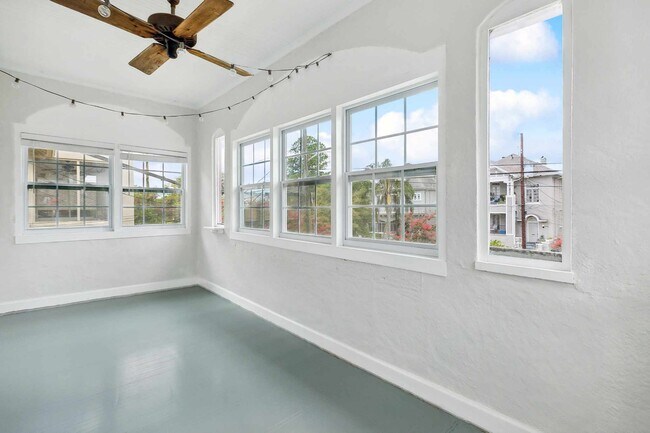 Building Photo - 2217 Jefferson Ave
