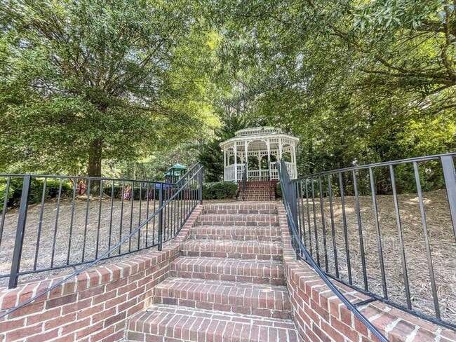 Building Photo - 4682 Liberty Square Dr