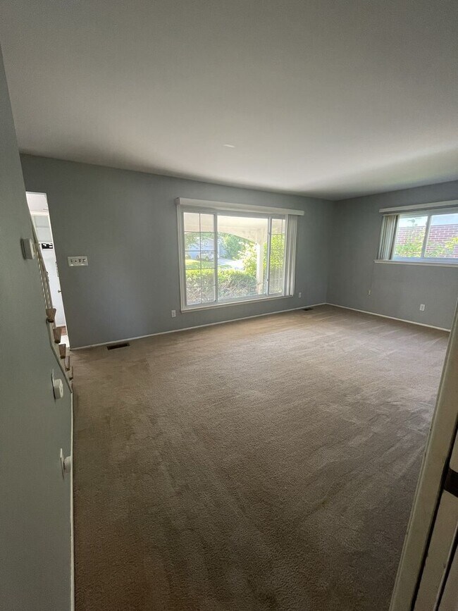 Building Photo - 4-Bedroom Home in Orchard Hills | 2-Car Garage, Central A/C & Community Pool
