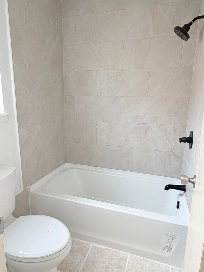 Building Photo - 2310 79th St