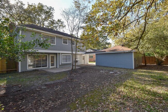 Building Photo - 1831 Willow Point Dr