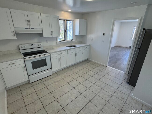 Building Photo - 1 Reynolds Ave