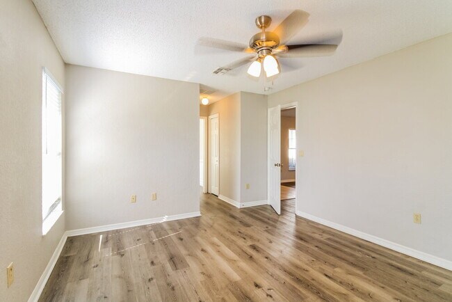 Building Photo - 3352 Bluestone Ave