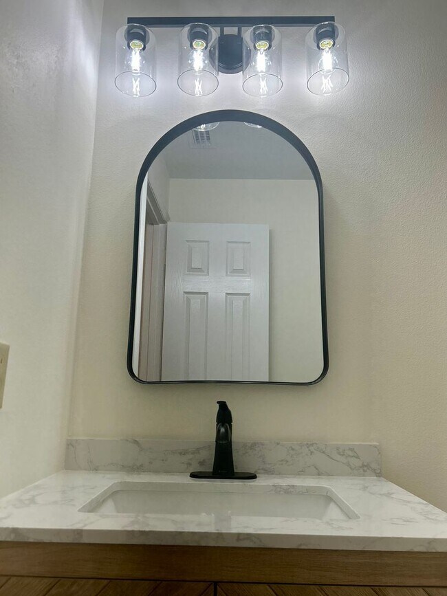 Building Photo - 895 Wandering Pine Trail