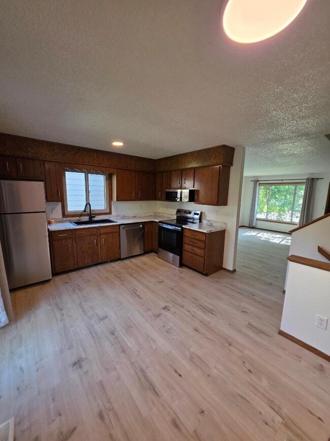 Building Photo - 708 W Interstate Ave