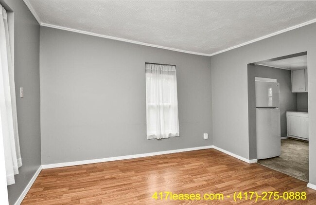Building Photo - 2139 N Taylor Ave