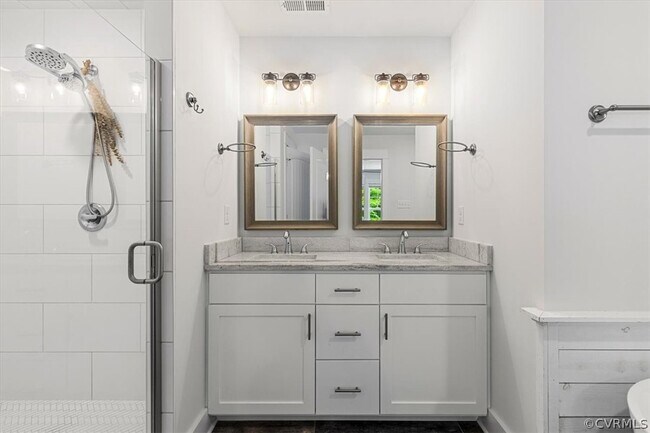 Building Photo - 4142 Tosh Ln