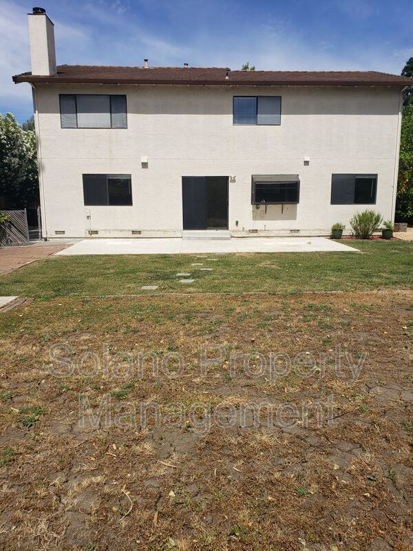 Building Photo - 3210 Mustang Cir