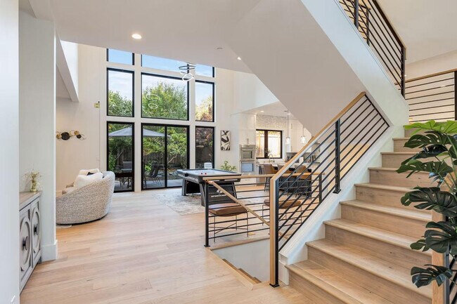 Building Photo - 115 110th Pl SE