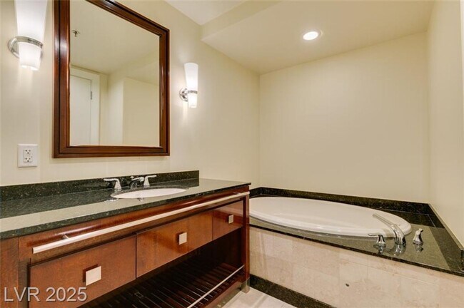 Building Photo - Luxury High-Rise Living at SKY | 29th Floo...