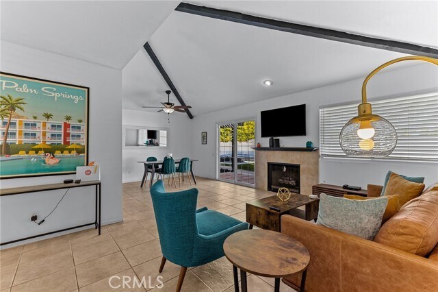 Building Photo - 2564 N Aurora Dr