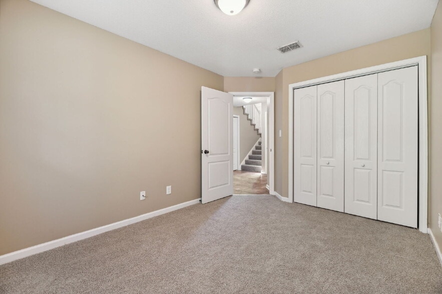 Building Photo - 1723 A THISTLEWOOD DR  CLARKSVILLE , TN 37042