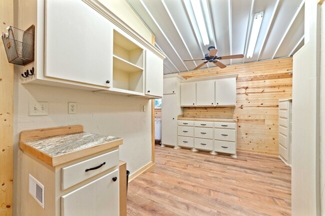 Building Photo - 970 Co Rd 256