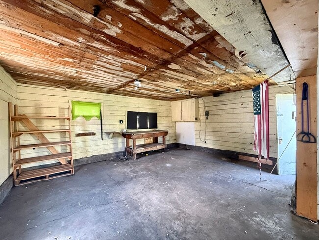 Building Photo - 2512 N 2nd St