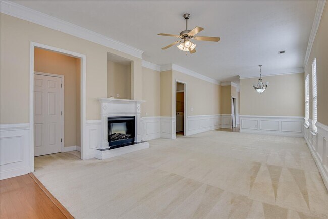 Building Photo - 2436 River Birch Dr