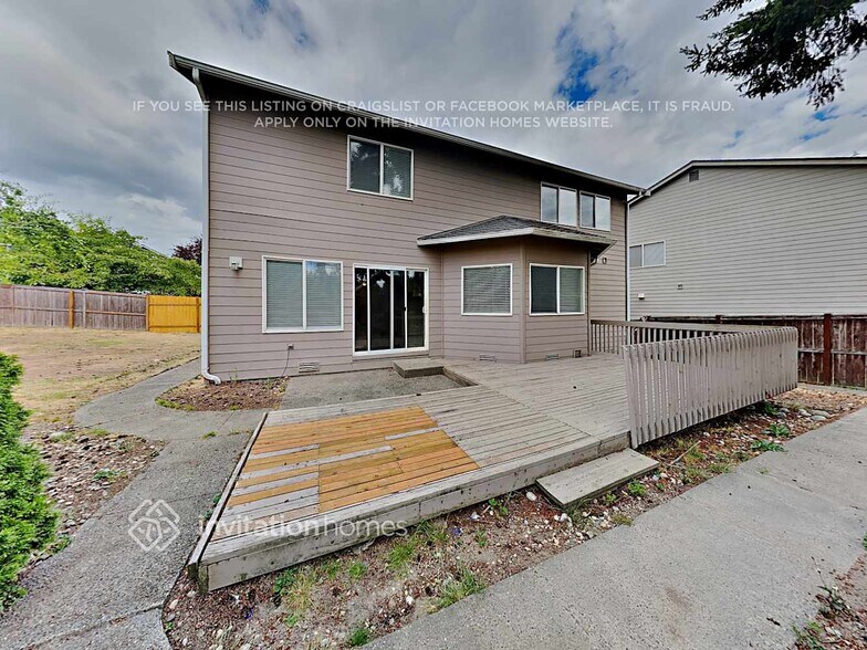 Building Photo - 731 SW 356th Pl
