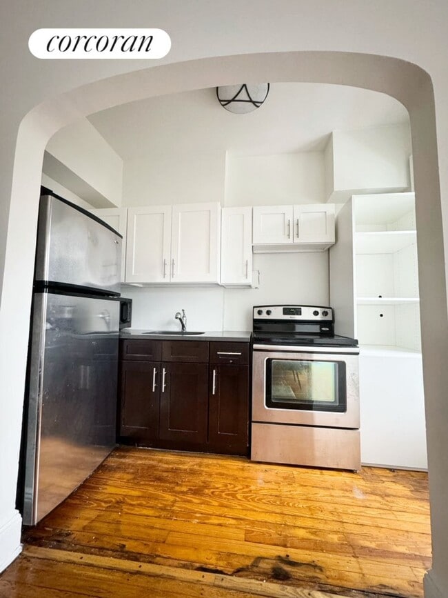 Building Photo - 436 MacDonough St