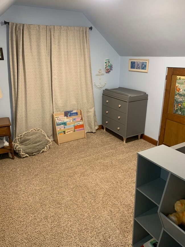 Building Photo - 3269 S 95th St