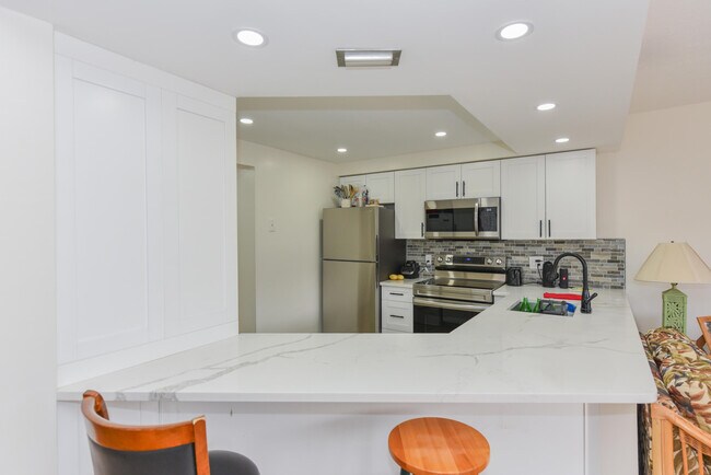 Building Photo - 1605 US-1