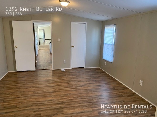 Building Photo - 3 Bed 2 Bath Mobile Home on Rhett Butler Rd.