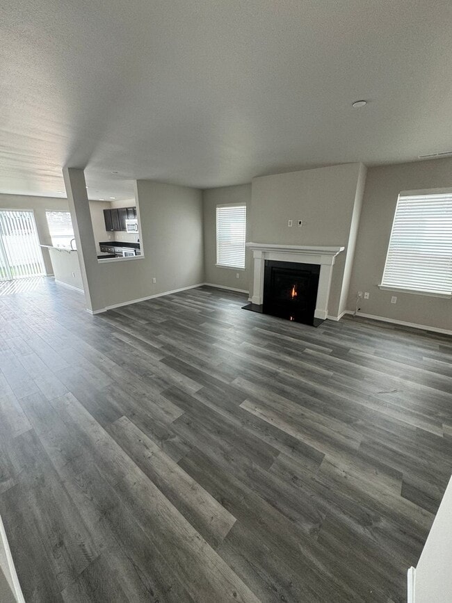 Building Photo - 1163 Swan Loop