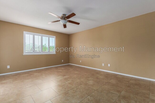 Building Photo - 26002 S La Cite Dr