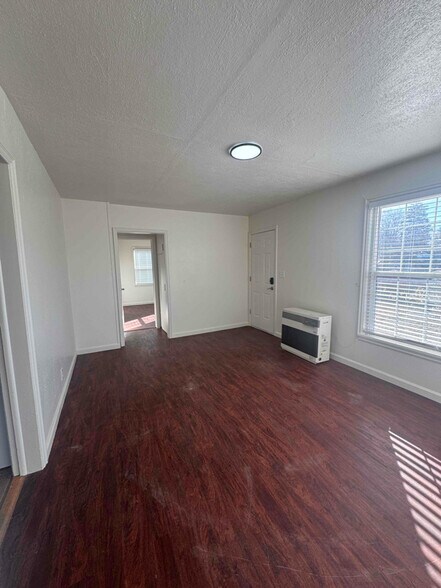 Building Photo - 55 S I St