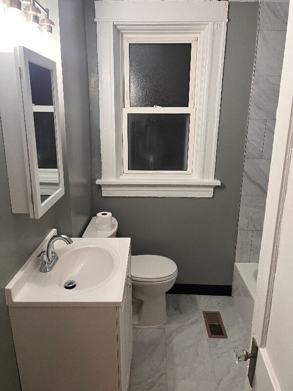 Building Photo - 6312 Cates Ave