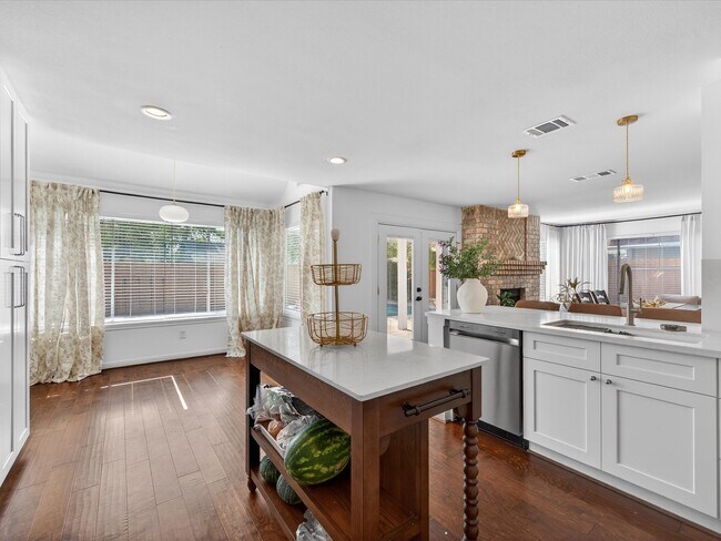 Building Photo - 1676 Beaconshire