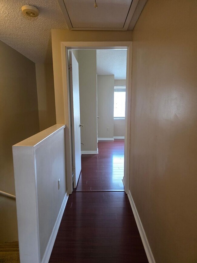 Building Photo - CHARMING CONDO READY FOR OCCUPANCY!