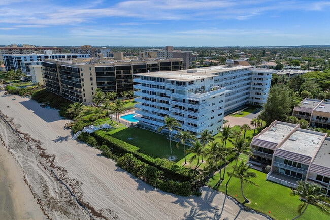 Building Photo - 1159 Hillsboro Mile