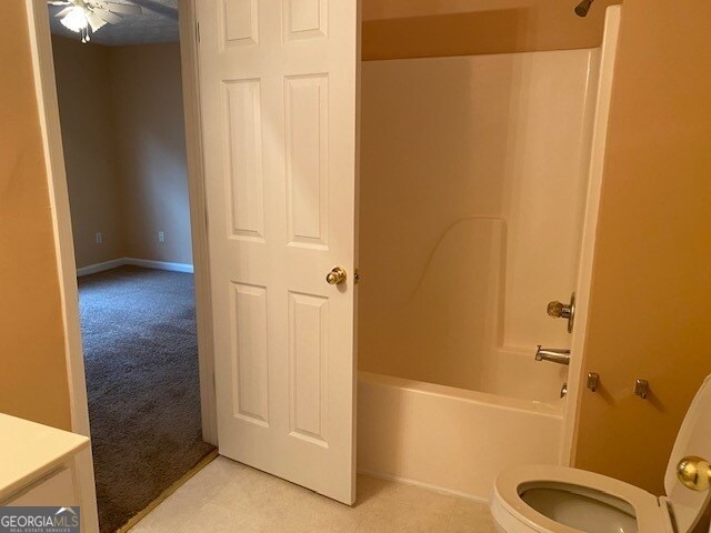 Building Photo - 615 Autumn Leaf Cir