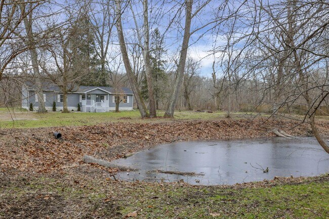 Building Photo - 4075 Gun Barrel Rd NE