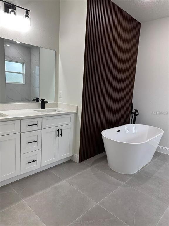 Building Photo - 3063 SW 168th Loop