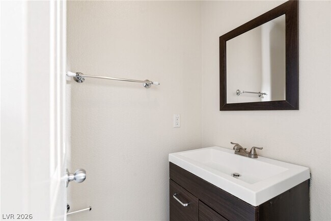 Building Photo - 9477 Havasu Canyon Ave
