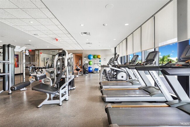 Building Photo - 5300 Paseo Blvd