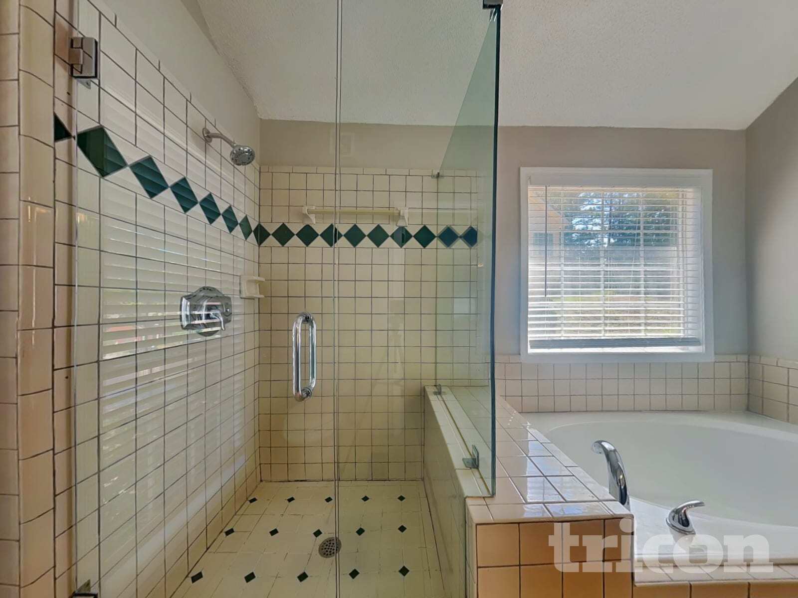 Building Photo - 222 Sawgrass Way