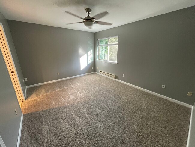 Building Photo - 707 125th Pl NW