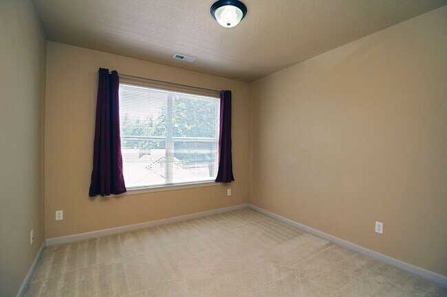 Building Photo - 2945 SW 187th Ave