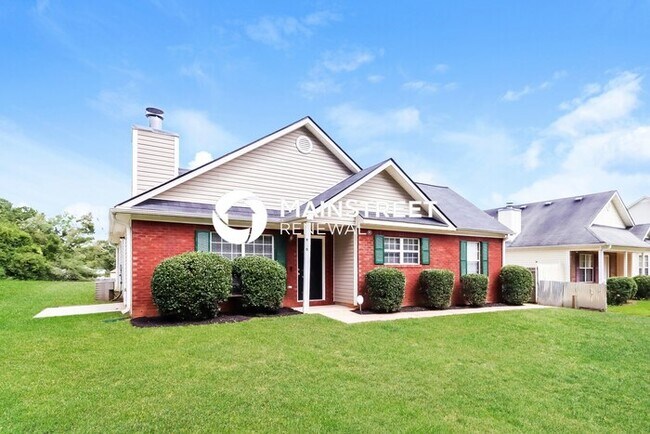 Building Photo - 3 Bedroom Pet-Friendly Home in Jonesboro, GA with Main Street Renewal