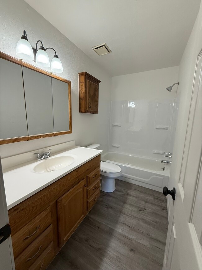 Building Photo - 309 W Maple Branch Way