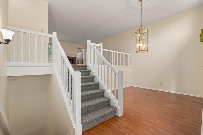 Building Photo - 388 Heritage Hills