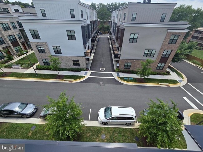 Building Photo - 7372 Blade Dr