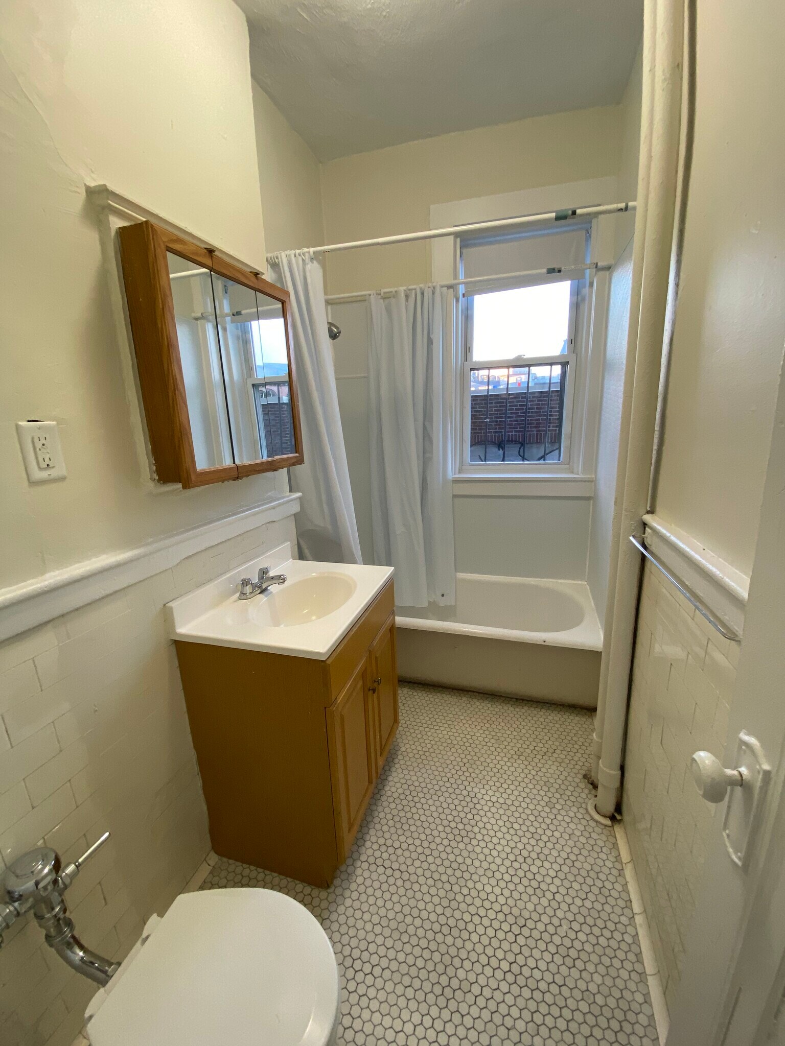 Building Photo - 1255 Boylston St