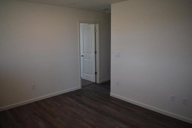 Building Photo - 703 Irma Dr