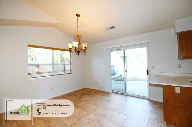 Building Photo - 2882 Sandstone Dr