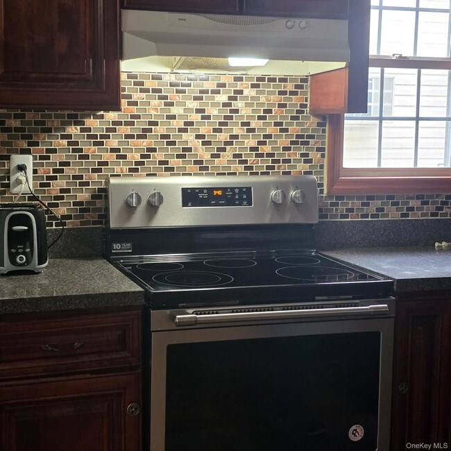 Building Photo - 238-12 148th Dr