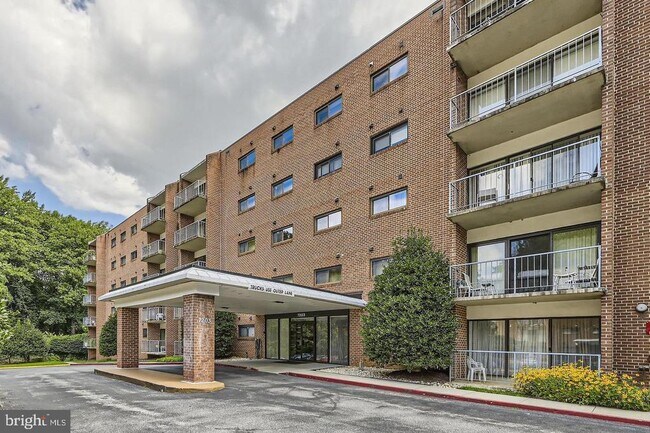 Building Photo - 7203 Rockland Hills Dr