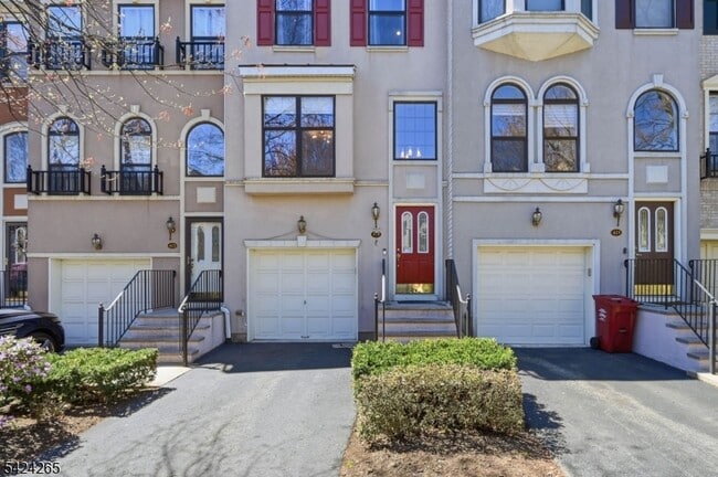 Building Photo - 424 Hartford Dr