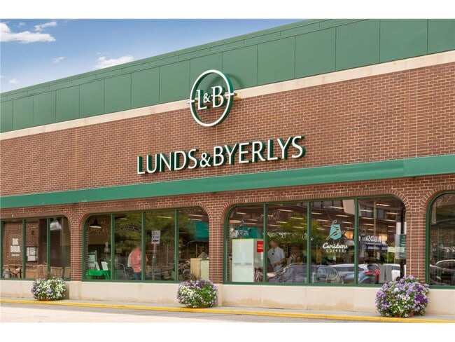 Building Photo - 4304 Beard Ave S